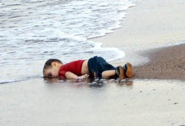 תמונת גופת הילד הסורי, צילום רוייטרס